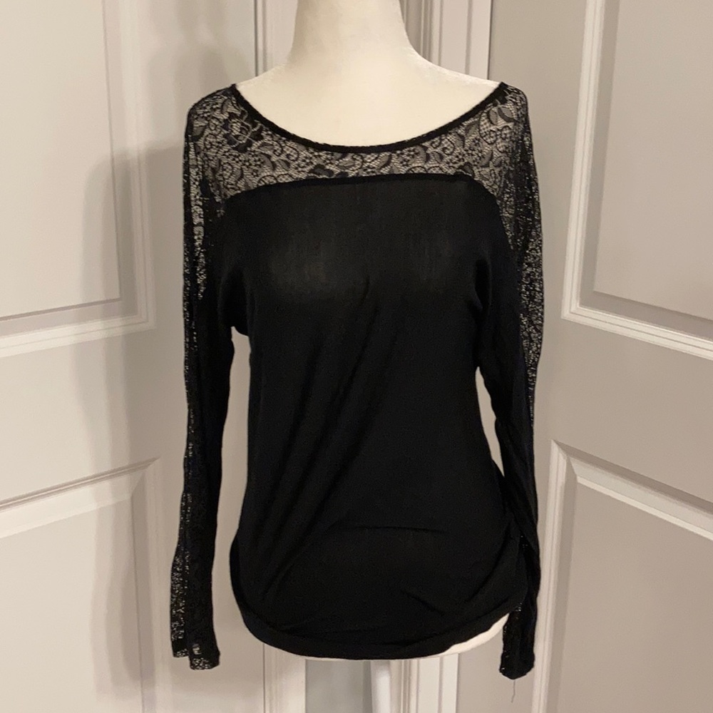 Express lace sleeve top